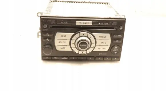 Nissan Qashqai Radio/GPS head unit trim 28185-JG44A