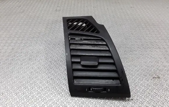 BMW 1 E81 E87 Dashboard side air vent grill/cover trim 705918812
