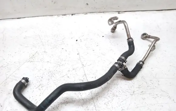 BMW 7 F01 F02 F03 F04 Turbo turbocharger oiling pipe/hose