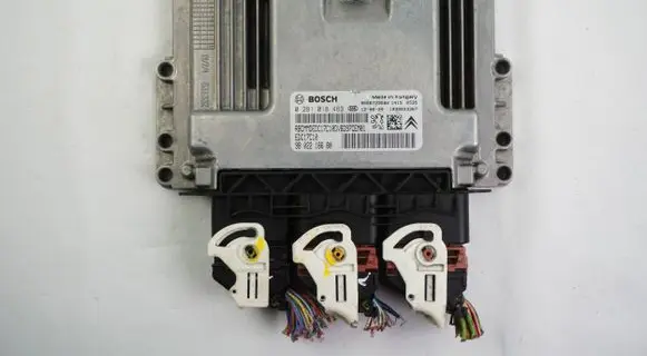 Citroen C4 II Engine control unit/module 9802218680 0281018463