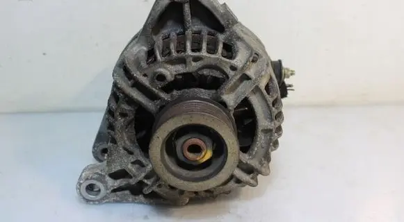 Toyota Corolla E120 E130 Generator/alternator 0124315024