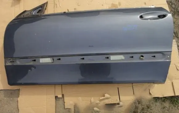 Mercedes-Benz CLK A209 C209 Front door
