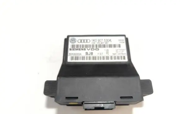 Audi A3 S3 A3 Sportback 8P Gateway control module 1K0907530K 5WK50000A