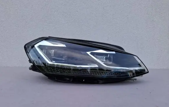 Volkswagen Golf VII Headlight/headlamp 5G1941036C 1EX01306630