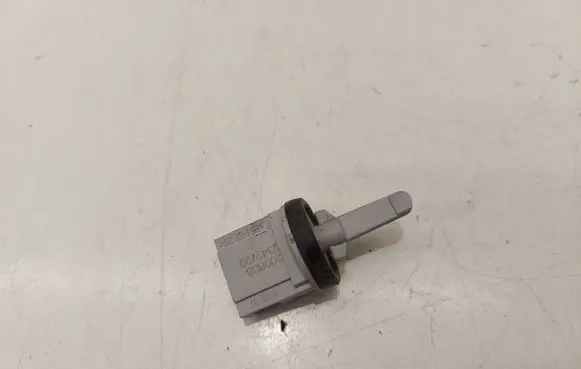Volkswagen Golf V Interior temperature sensor 1K0907543G