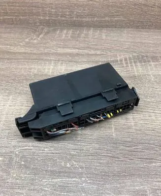 Mercedes-Benz C W202 Light module LCM 2025420532 5KG00709902