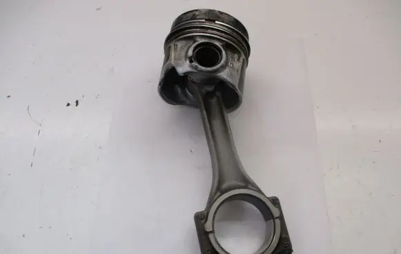 Volkswagen Polo V 6R Piston with connecting rod 04BC CUS