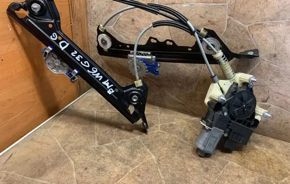 BMW 6 G32 Gran Turismo Rear window lifting mechanism without motor 9477764