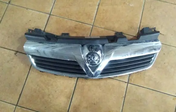Opel Zafira B Front grill 13157590 321228108 13136136