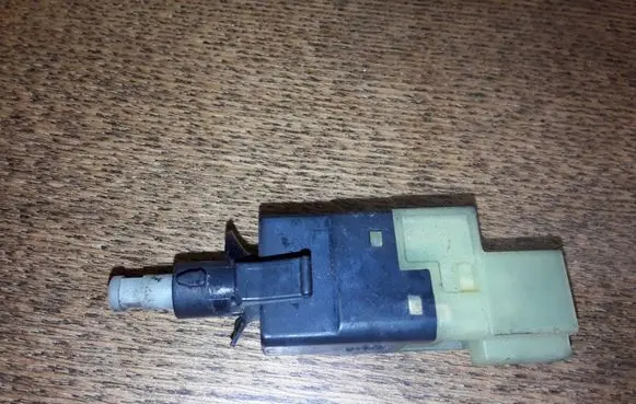 Mercedes-Benz A W169 Brake pedal sensor switch A0015456709