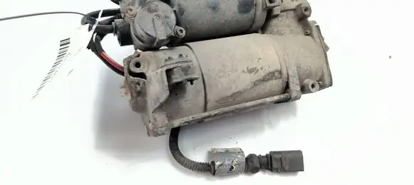 Audi A8 S8 D3 4E Air suspension compressor/pump 4E0616005E