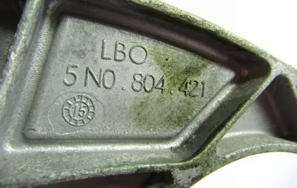 Audi Q3 8U Engine mounting bracket 5N0804421