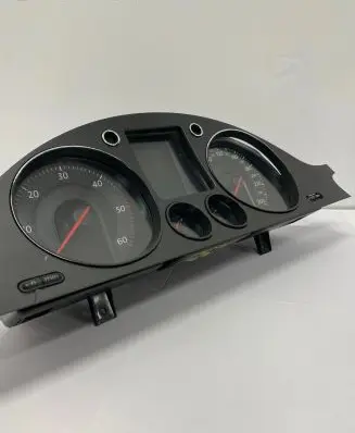 Volkswagen PASSAT B6 Speedometer (instrument cluster) 0009000X 036008