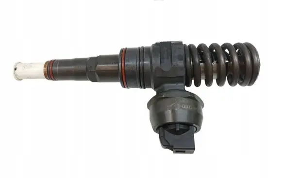 Volkswagen PASSAT B5 Fuel injector 038130073T