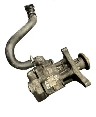 BMW X5 E70 Power steering pump 679646203