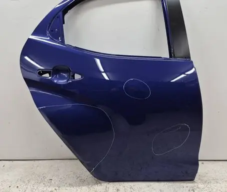 Toyota Yaris XP210 Rear door