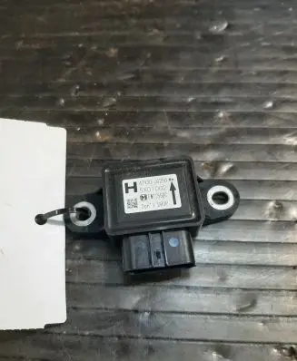 Nissan Juke I F15 ESP acceleration yaw rate sensor 47930JG200