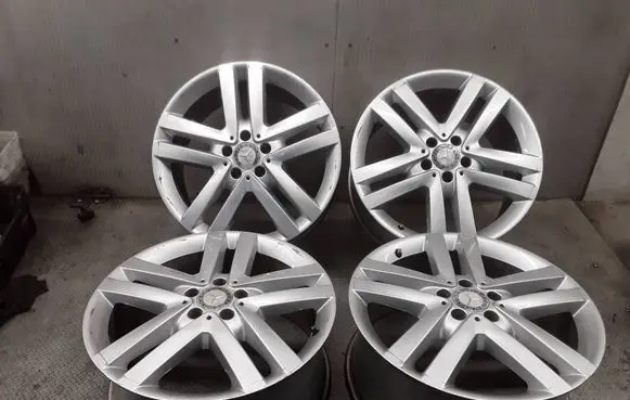 Mercedes-Benz ML W164 R19 alloy rim A1664011302
