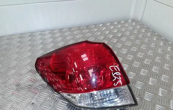 Subaru Legacy Rear/tail lights 22020067