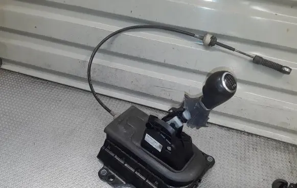 Opel Corsa D Gear shifter/selector 55347447