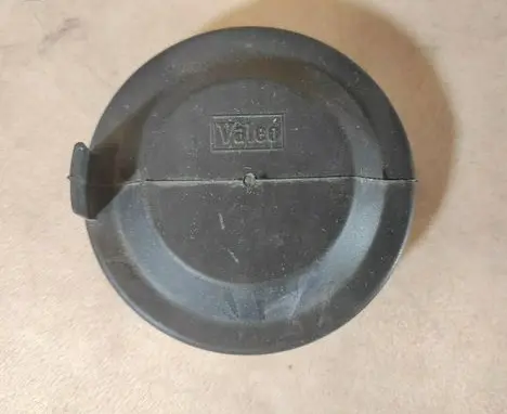 Headlight/headlamp dust cover