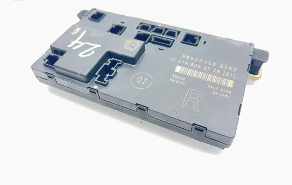 Mercedes-Benz CLS C219 Door control unit/module 2198200726