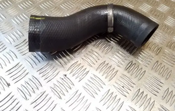 Toyota Avensis T270 Intercooler hose/pipe