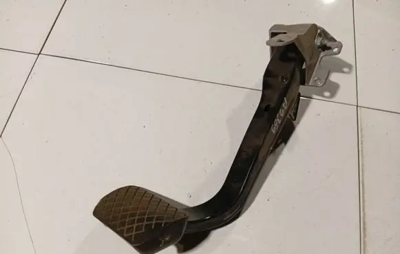 Audi A8 S8 D3 4E Brake pedal 4E1721196