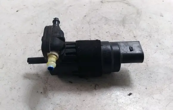 Audi A4 S4 B8 8K Windscreen/windshield washer pump 8K9955647