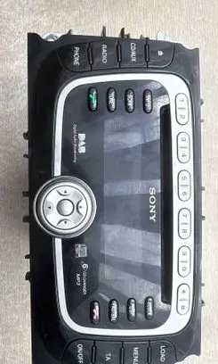 Ford Mondeo MK IV Radio/GPS head unit trim V003833
