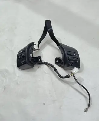 Lexus RX 330 - 350 - 400H Steering wheel buttons/switches 