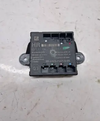 Mercedes-Benz C W204 Door control unit/module A2048202826 A2044422032 A2048704626