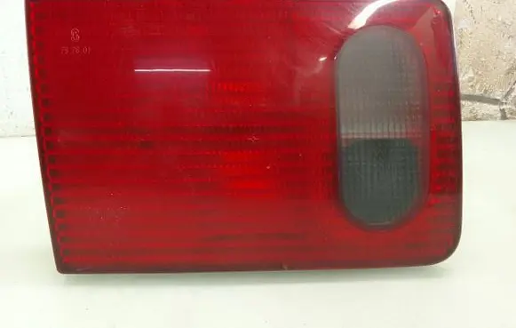 Audi A8 S8 D2 4D Tailgate rear/tail lights 4D0945093