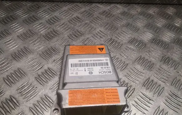 Mercedes-Benz ML W164 Airbag control unit/module 1648204526 A1648204526