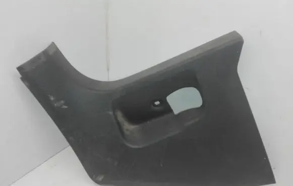 Volkswagen PASSAT B6 Front sill trim cover 3C1863483