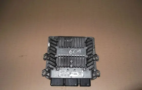 Ford C-MAX I Engine control unit/module 4M5112A650JL