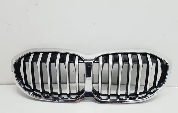 BMW 1 F40 Front grill 7450957