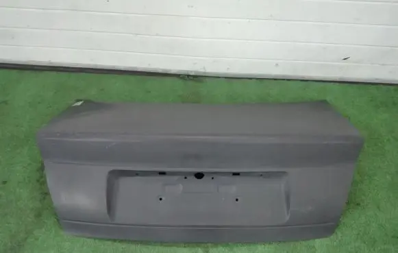 Audi A4 S4 B5 8D Tailgate/trunk/boot lid