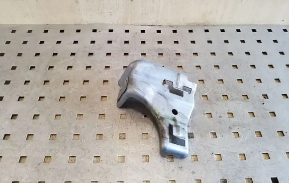 Toyota Corolla E120 E130 Headlight/headlamp mounting bracket