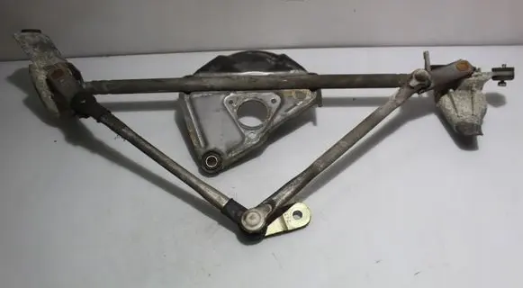 Toyota RAV 4 (XA20) Front wiper linkage 