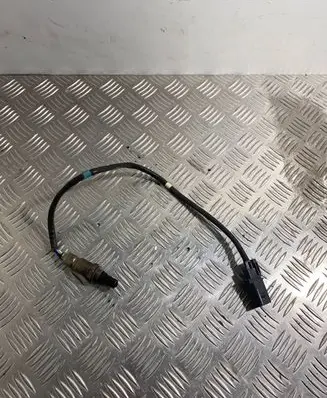 Volkswagen Touran III Lambda probe sensor 04L906262M