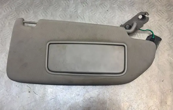Volvo XC90 Sun visor