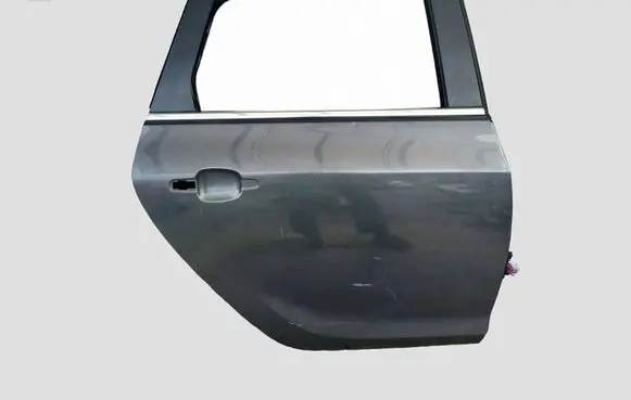 Opel Astra J Rear door