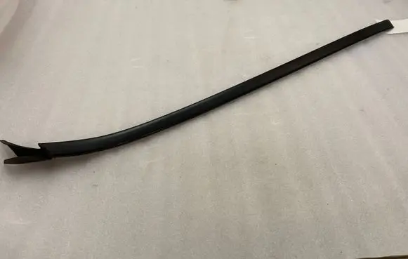 Windshield trim