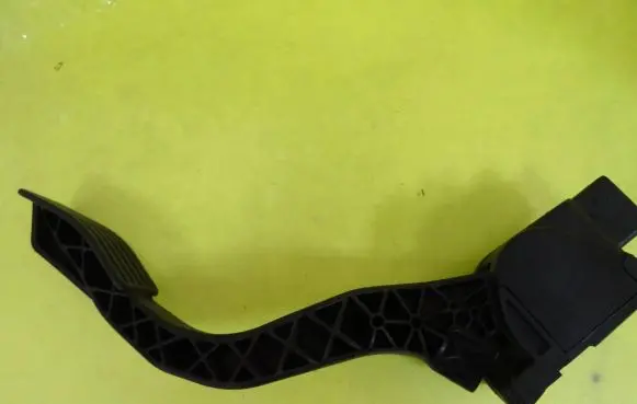 Peugeot 206+ Accelerator throttle pedal 0280755147