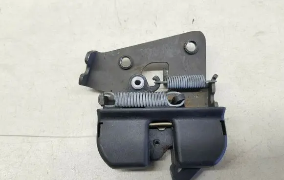 BMW 5 E60 E61 Seat back rest lock catch 7112864