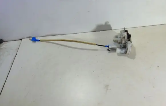 Peugeot Bipper Front door lock