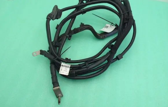 Porsche Panamera (970) Positive cable (battery) 97061101504 97061111700
