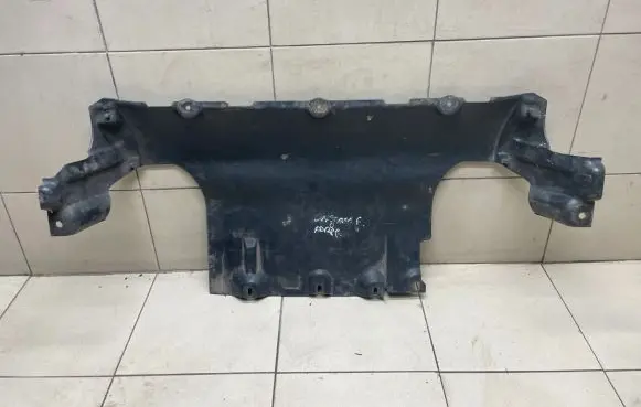 Porsche Cayenne (9PA) Engine splash shield/under tray 7L0825285B