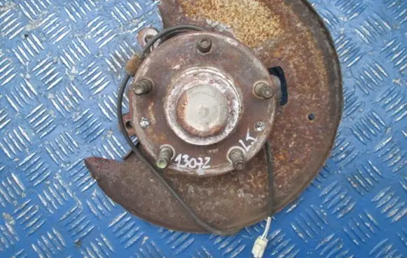 Mazda 6 Rear wheel bearing hub 